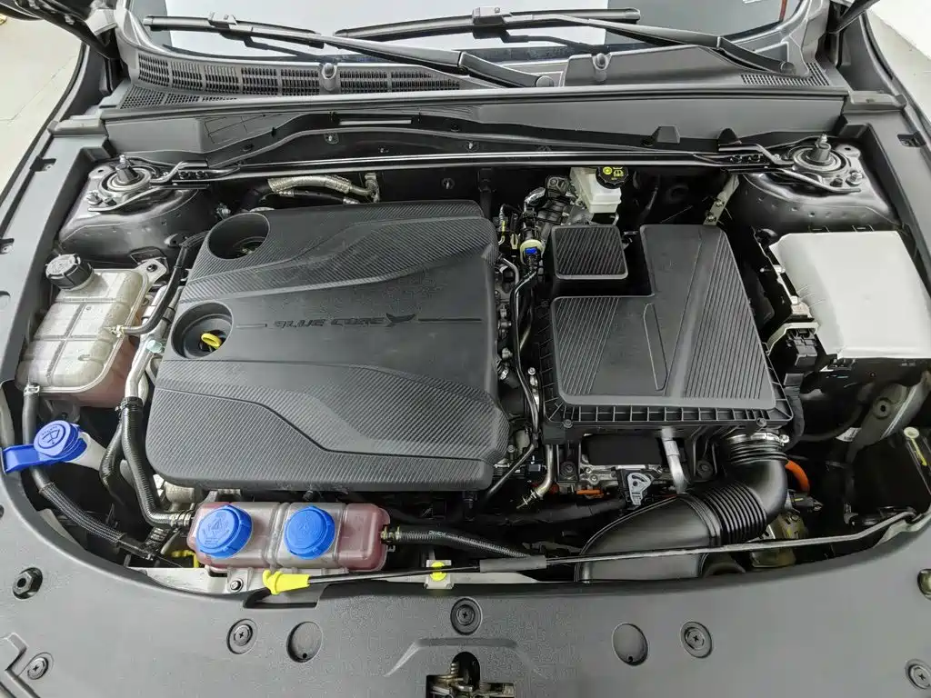 Changan UNI-V iDD — миниатюра 6
