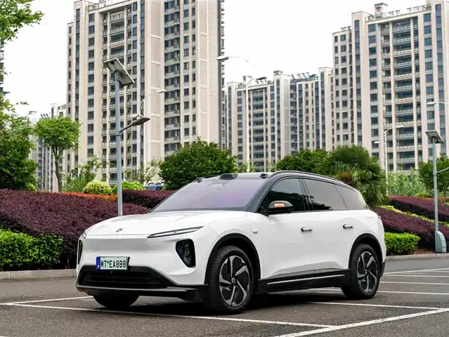 2025 Nio ES6