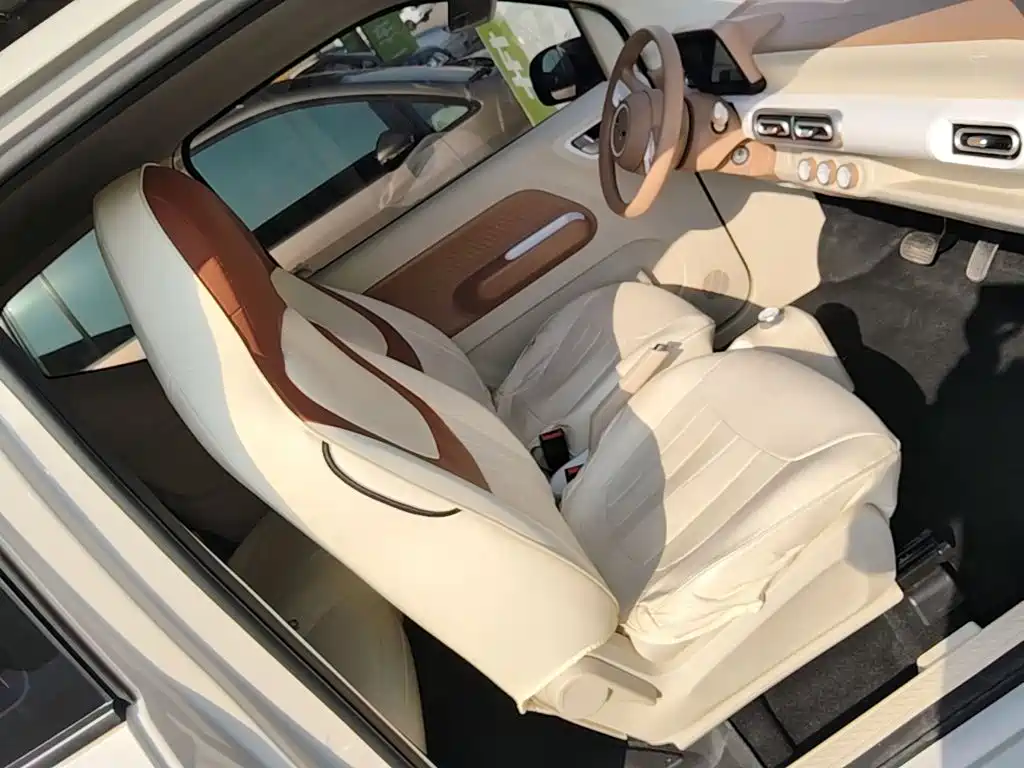 Wuling MINIEV — миниатюра 25