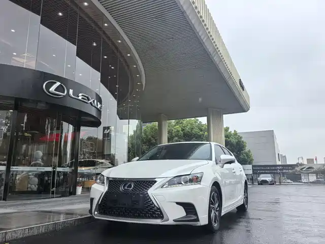 LEXUS CT 2021