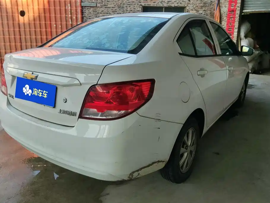 Chevrolet Sail 2015 3 1.3L MT