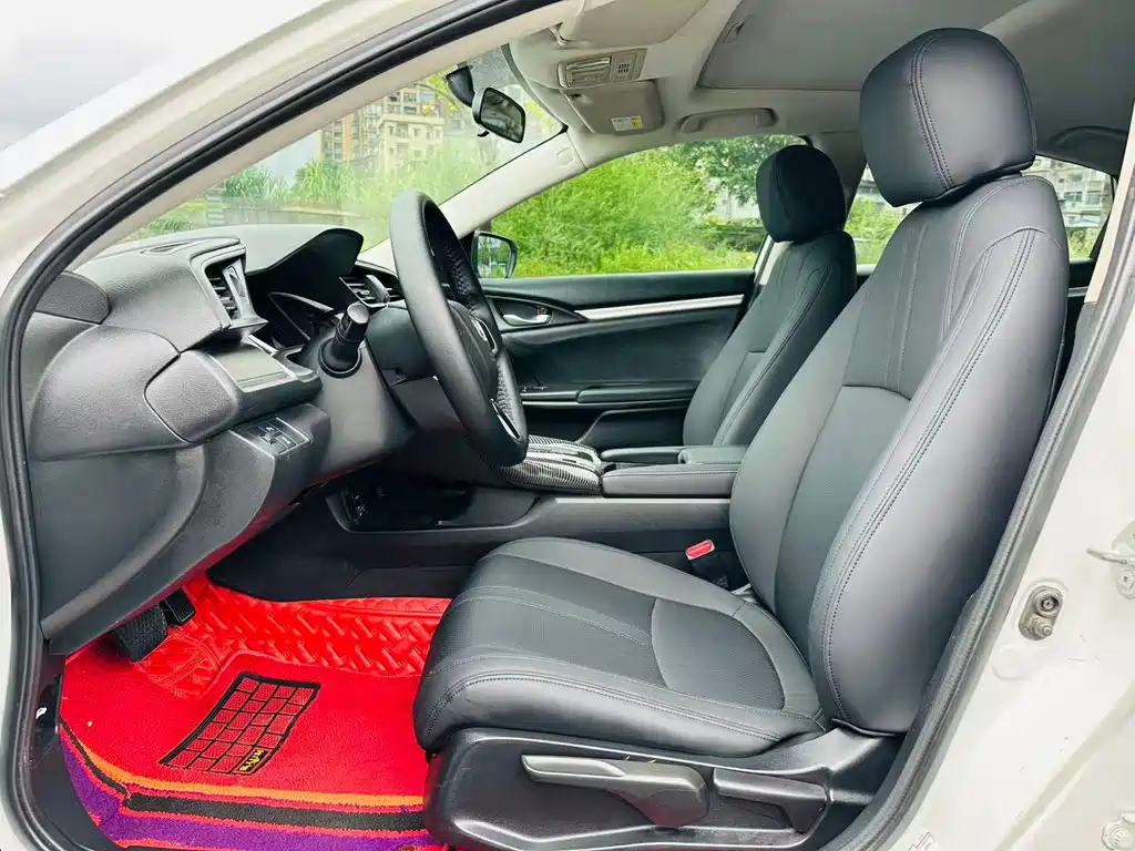 Honda Civic — миниатюра 7