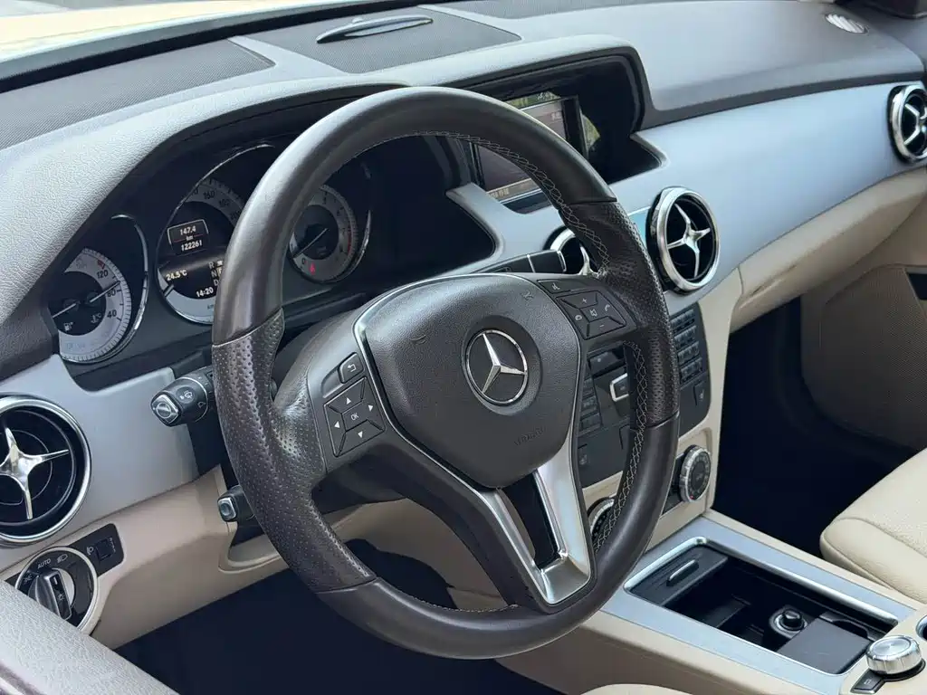 Mercedes-Benz GLK-Class — миниатюра 7