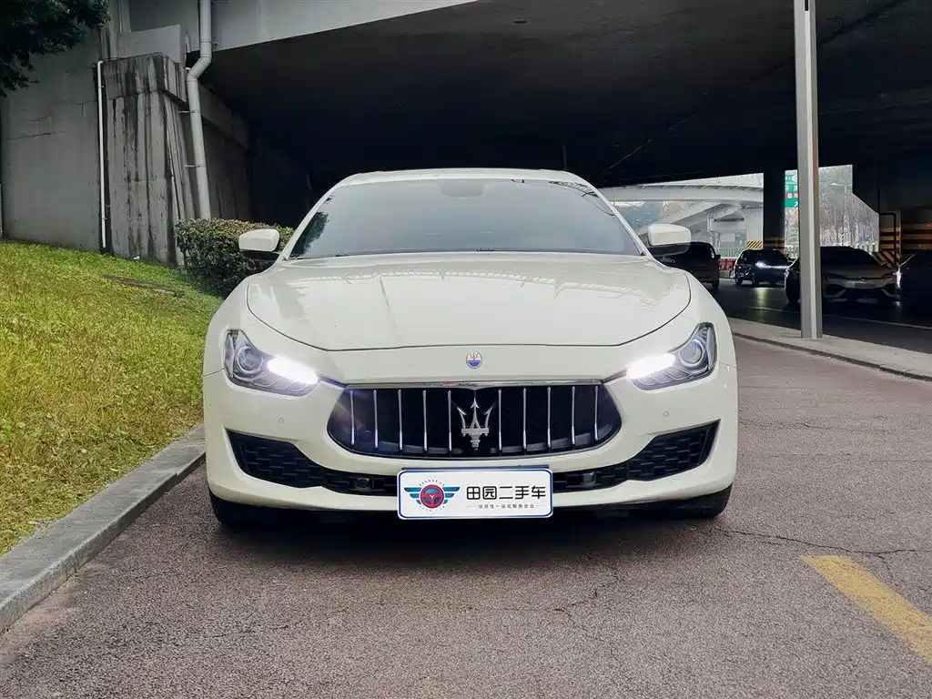 MASERATI GHIBLI