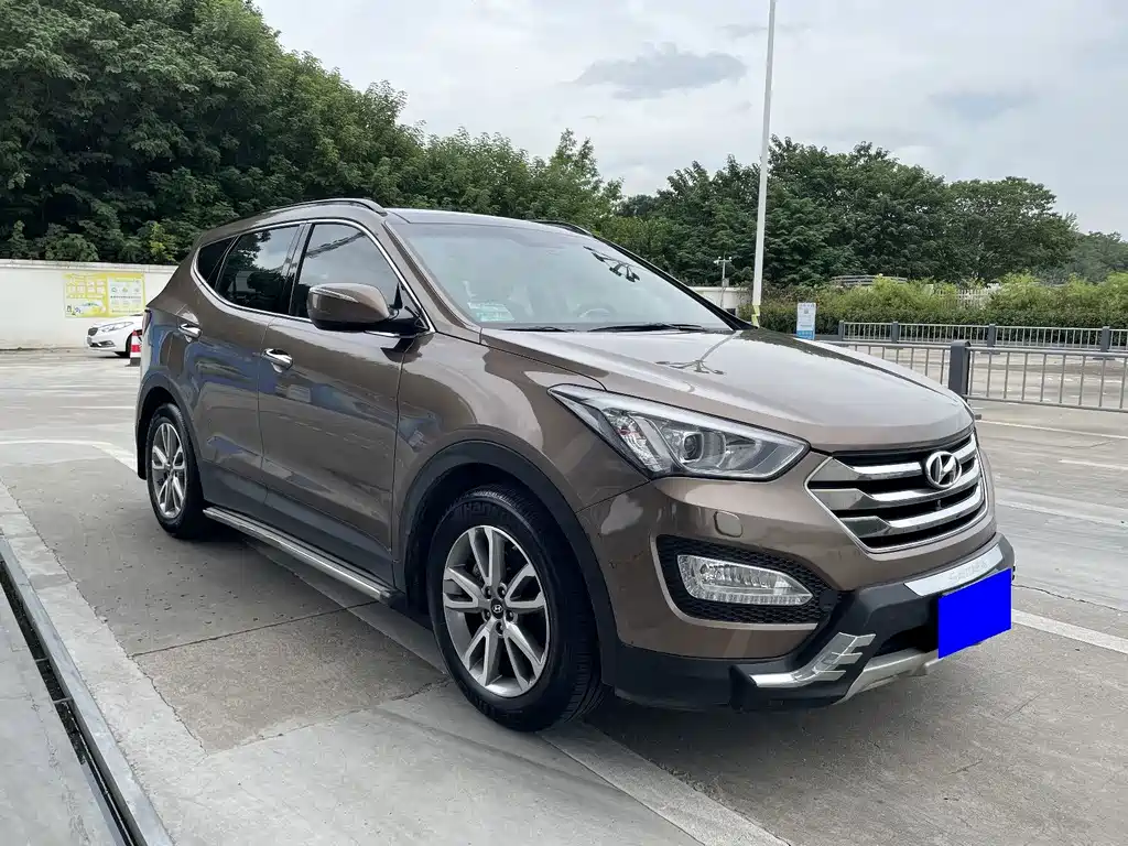 Hyundai Santa Fe — миниатюра 3
