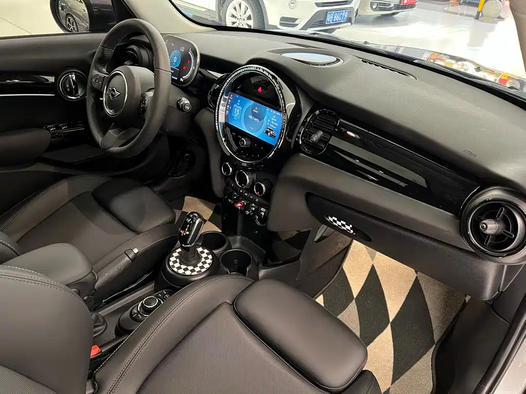 MINI Mini — миниатюра 14
