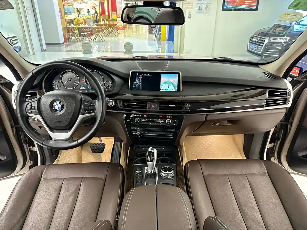 BMW X5 (Import) — миниатюра 20