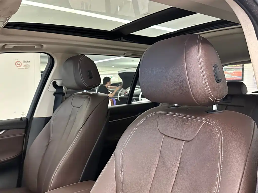 BMW X5 (Import) — миниатюра 10