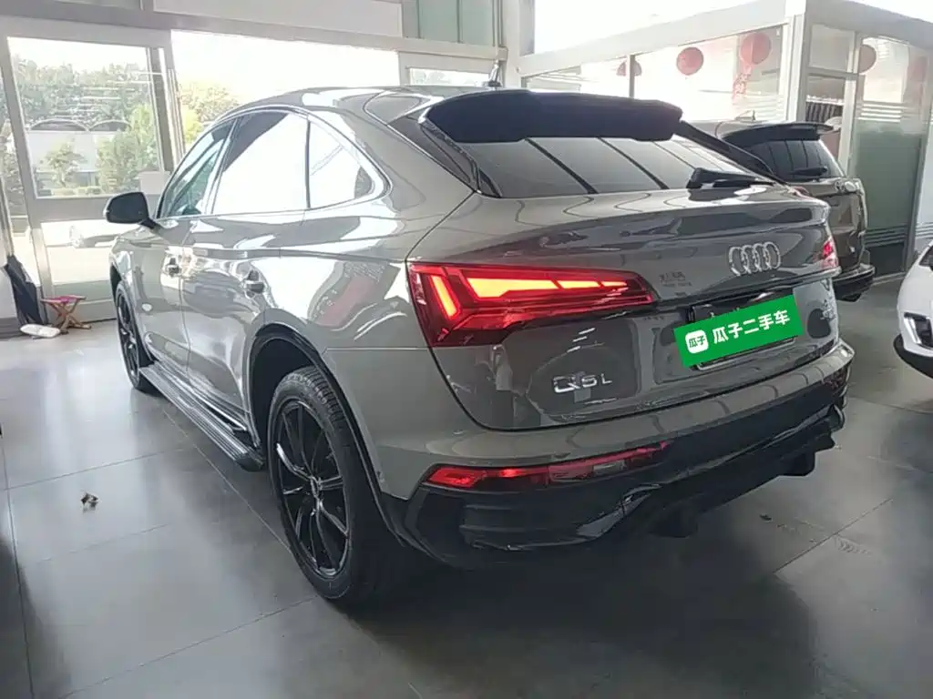 Audi Q5L Sportback — миниатюра 5