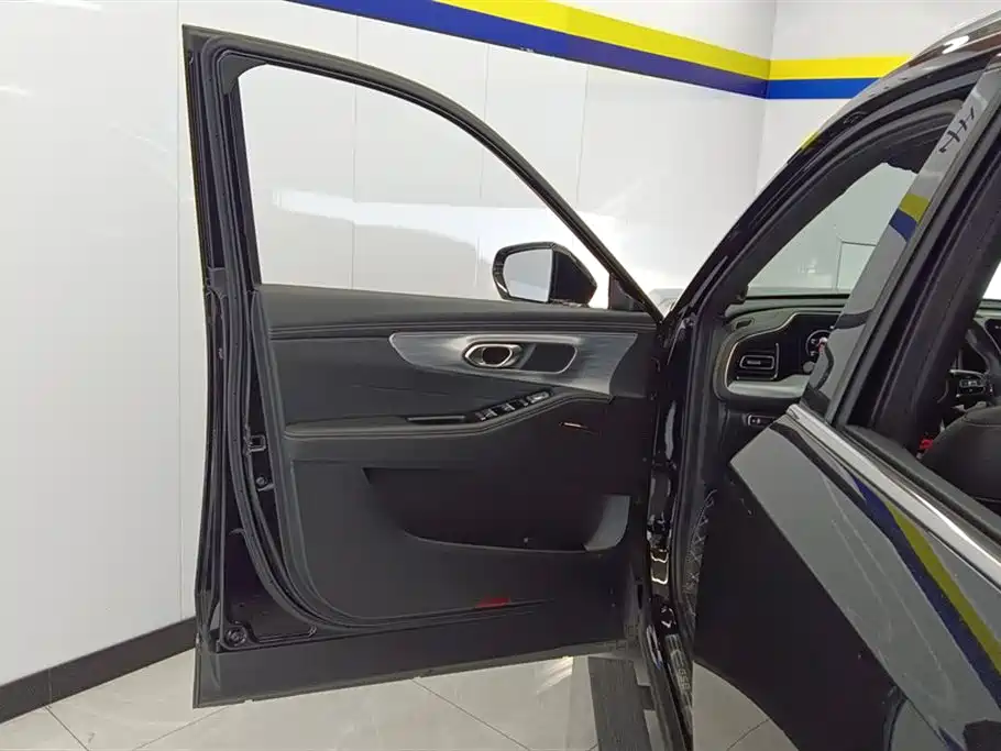 GAC GS8 2022 2.0TGDI Luxury Smart Connect （ мест）