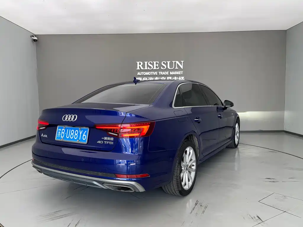 Audi A4L 2019 40 TFSI Fashion V