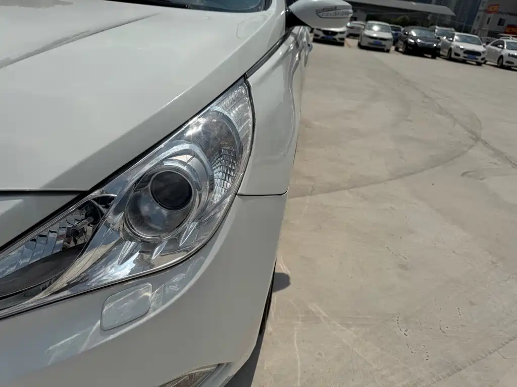 Hyundai Sonata — миниатюра 18