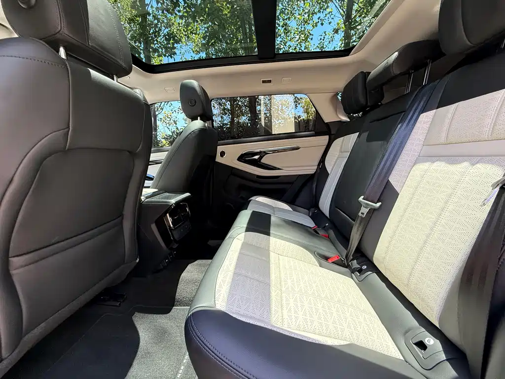 Land Rover Evoque — миниатюра 7