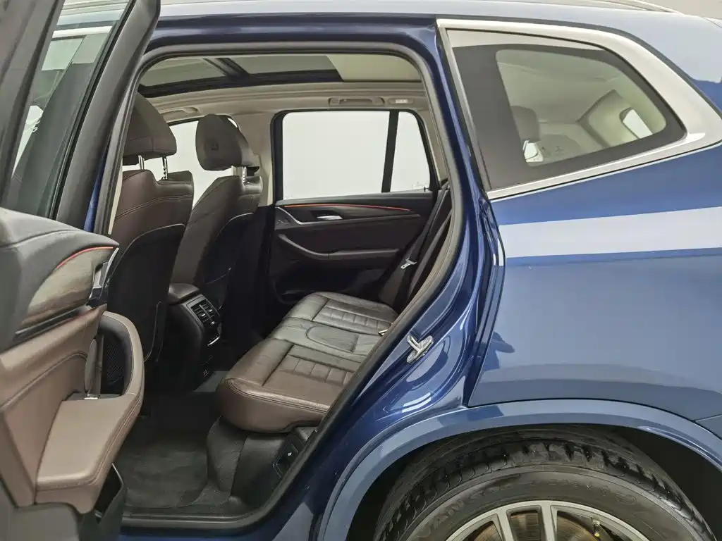 BMW X3 — миниатюра 15