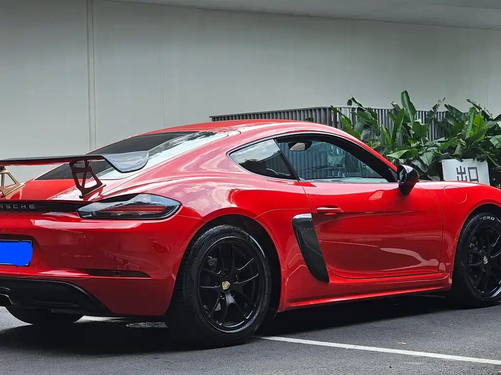 Porsche 718 2018 Cayman 2.0T