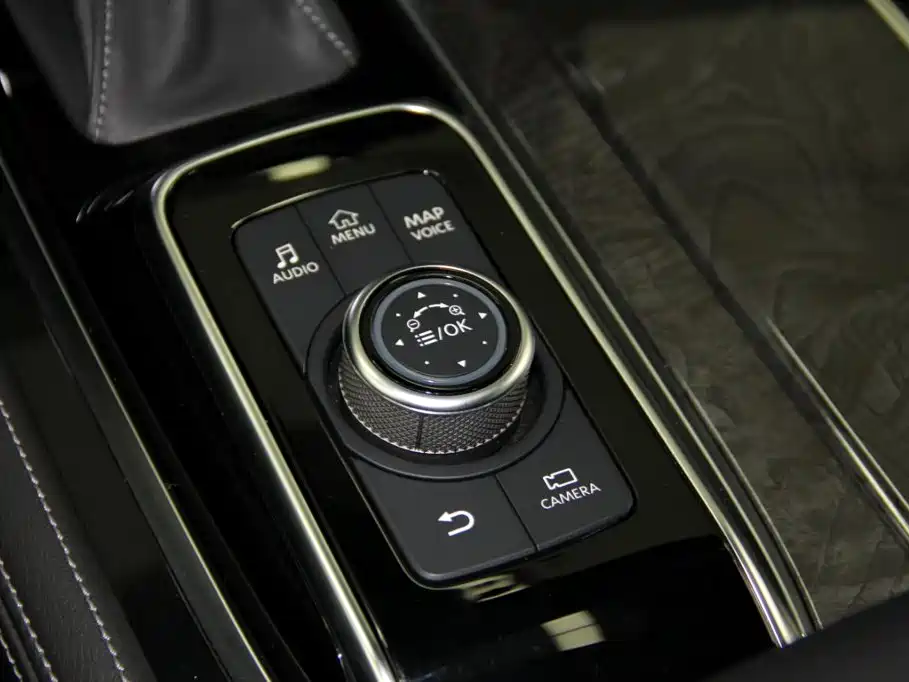 Infiniti QX80 — миниатюра 20