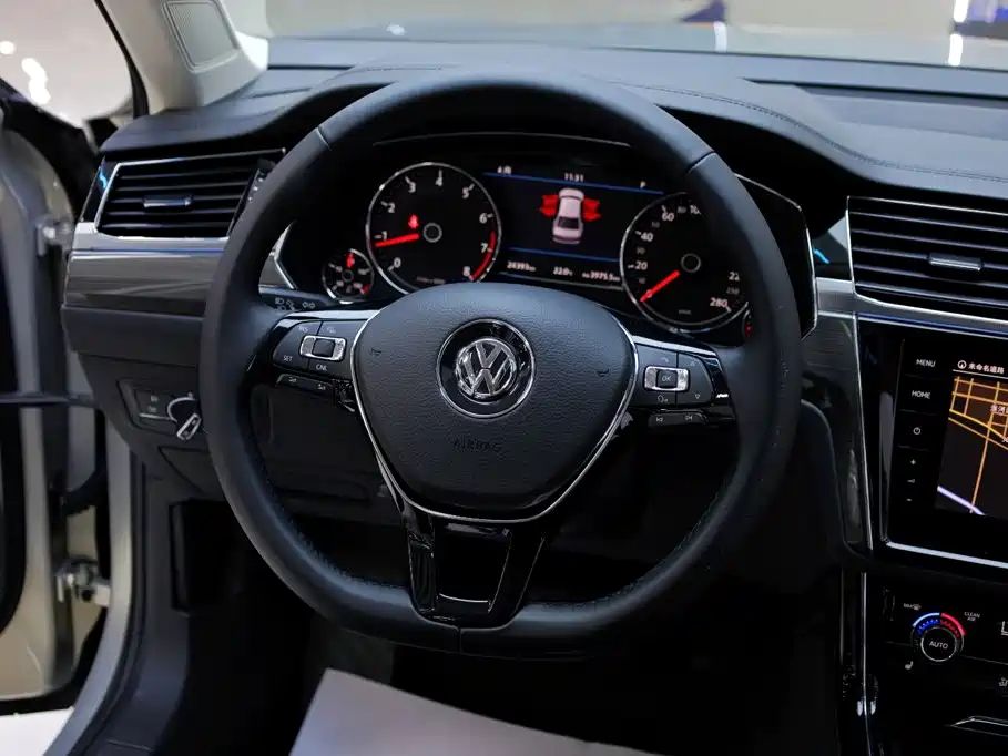 Volkswagen Phideon — миниатюра 24