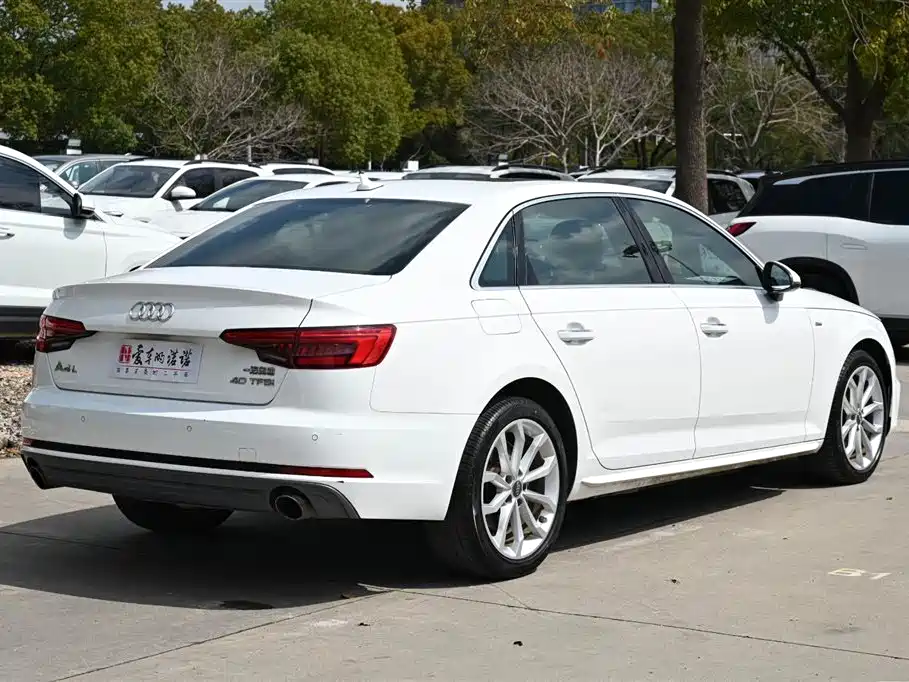 Audi A4L 2017 40 TFSI