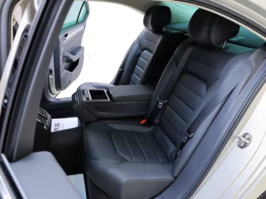 Volkswagen Phideon — миниатюра 30