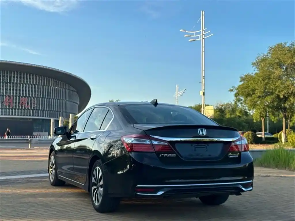 Honda Accord 2016 2.0L
