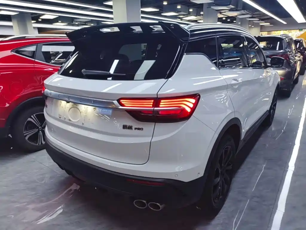 Geely Binyue 2020 PRO 260T DCT Battle
