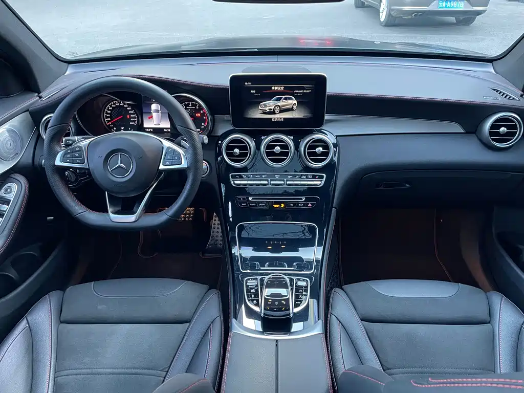 MERCEDES-BENZ GLC AMG