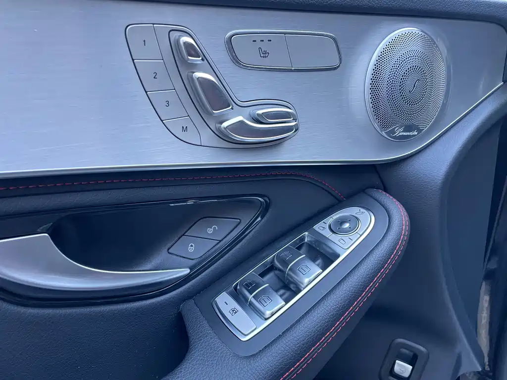 MERCEDES-BENZ GLC AMG