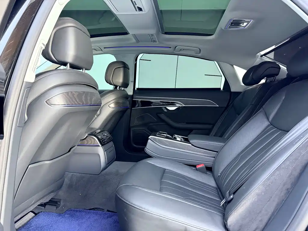 Audi A8 — миниатюра 12