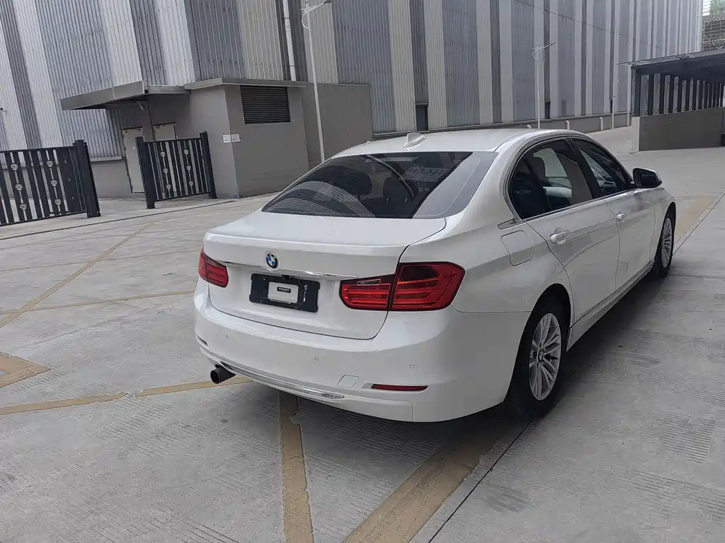 BMW 3 Series — миниатюра 4