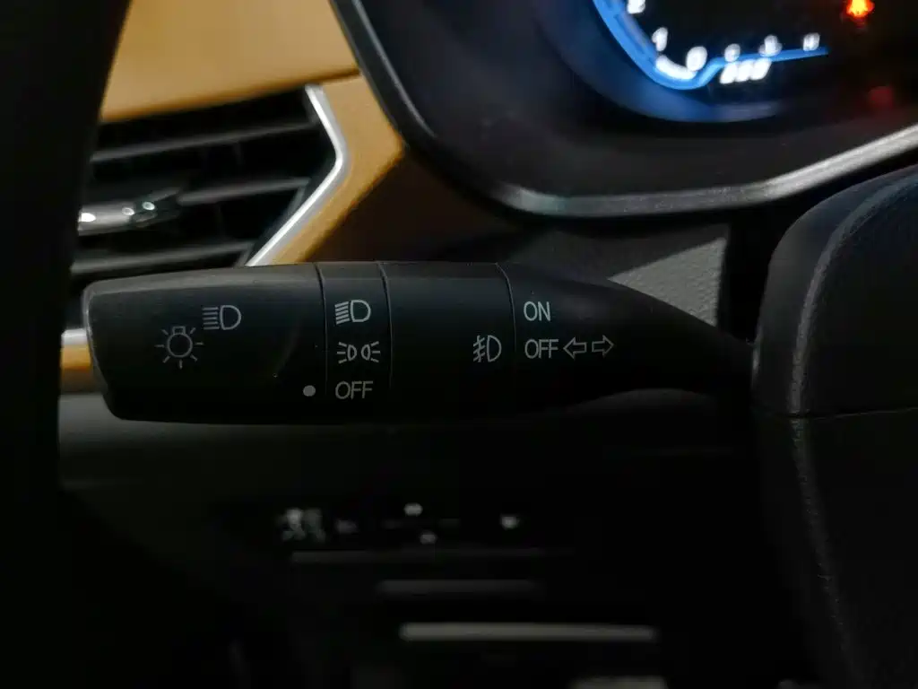 Wuling Hongguang S3 — миниатюра 21