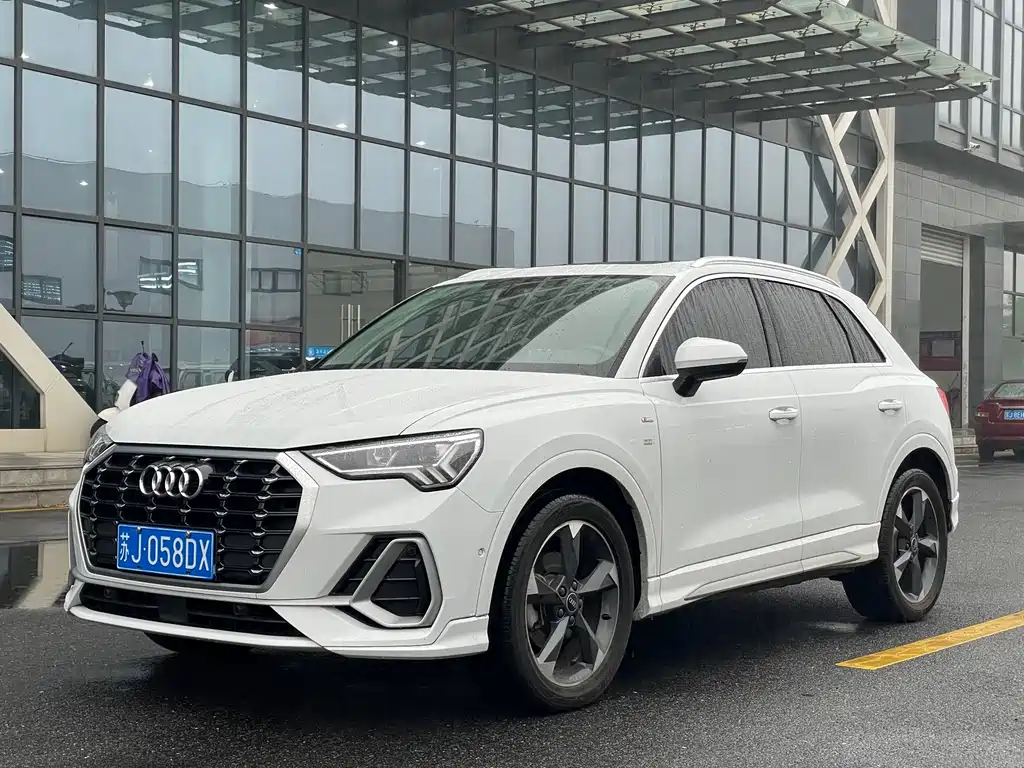 Audi Q3 2022