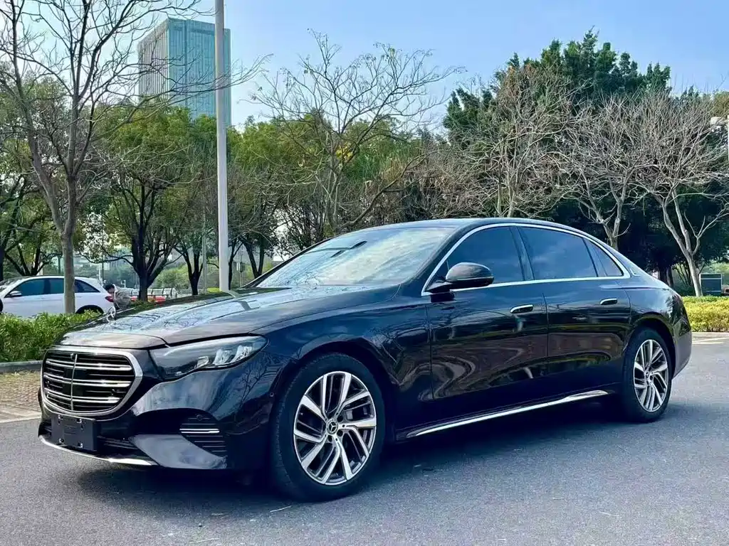 Mercedes-Benz E-Class 2025