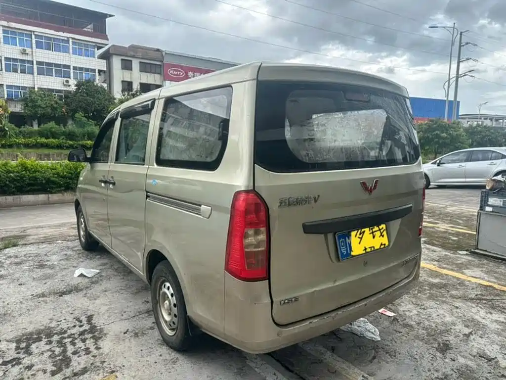 Wuling Rongguang V — миниатюра 7