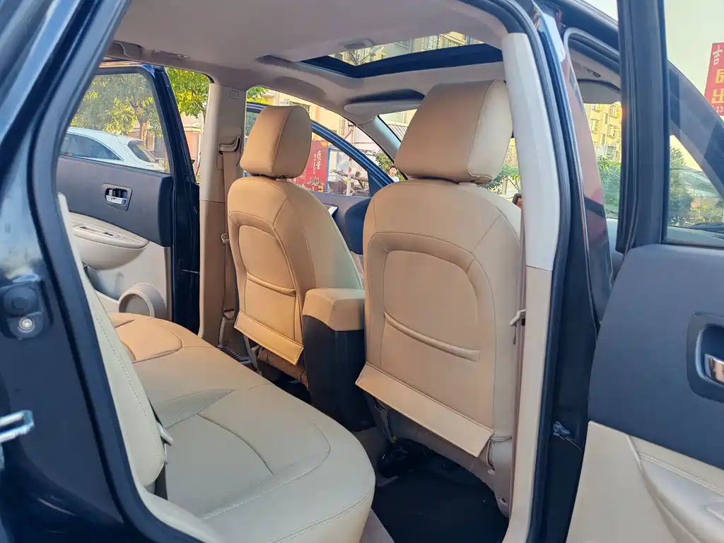 Nissan Qashqai — миниатюра 10