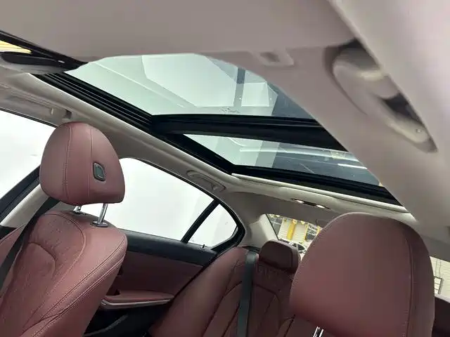 BMW i3 — миниатюра 12