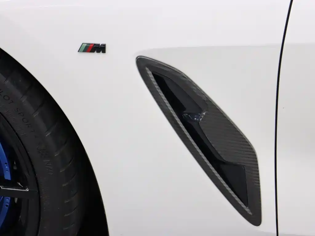 BMW 8 Series — миниатюра 34