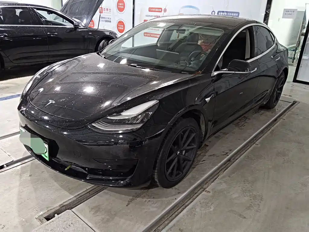 Tesla Model 3 2020