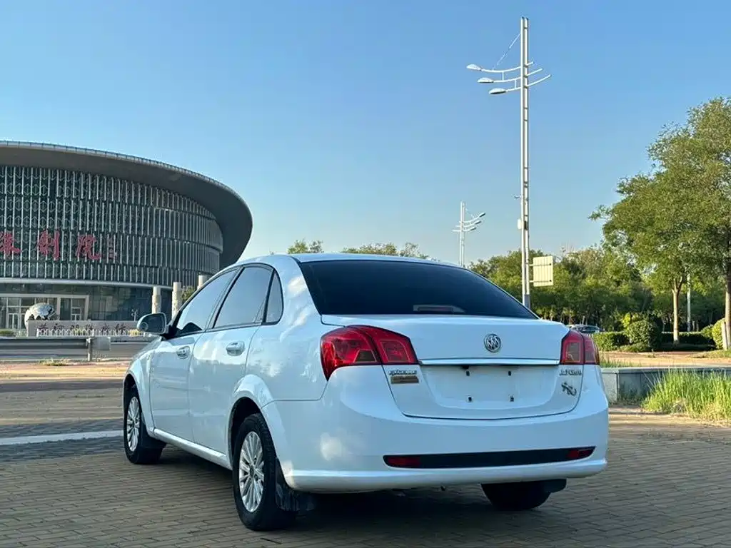 Buick Excelle — миниатюра 6