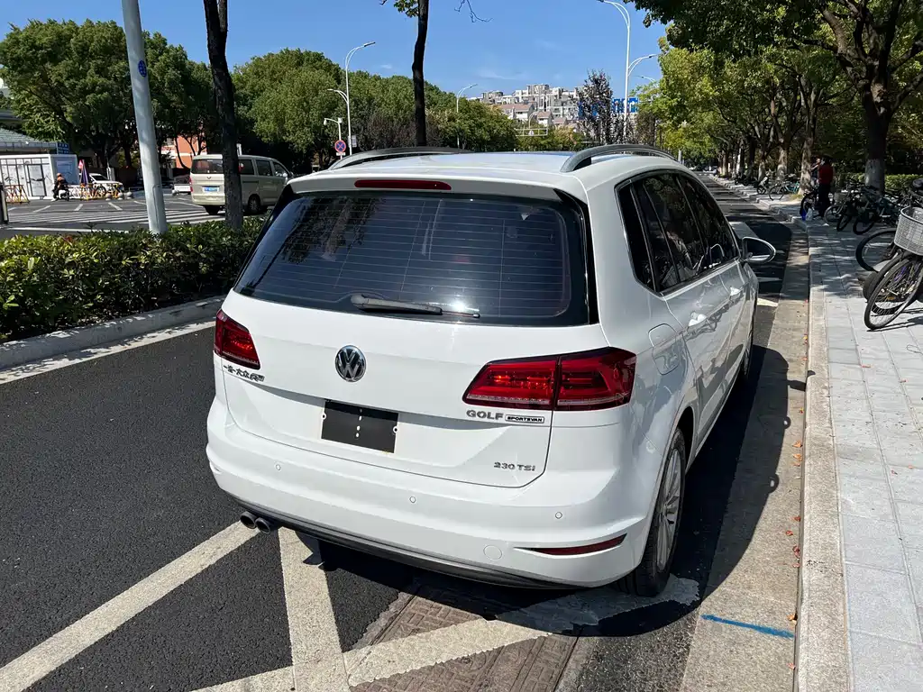 Volkswagen Golf Sportsvan — миниатюра 7