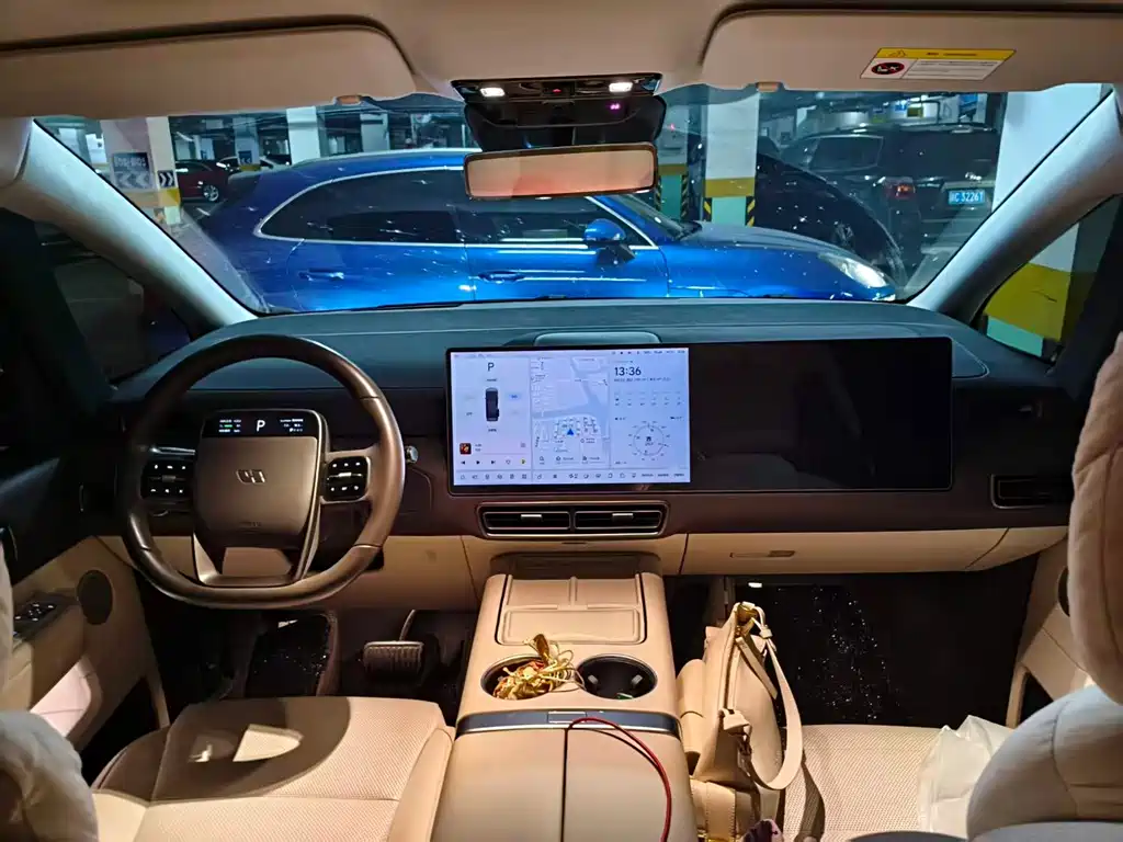 Li Auto Li MEGA — миниатюра 6