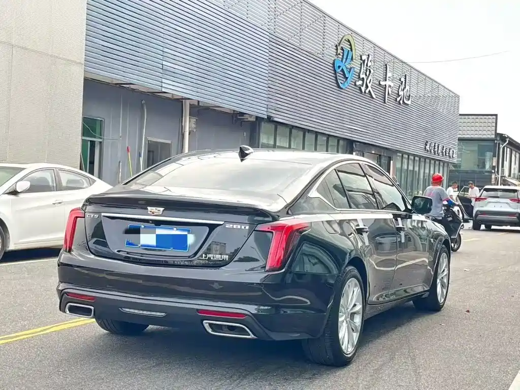 Cadillac CT5 — миниатюра 8