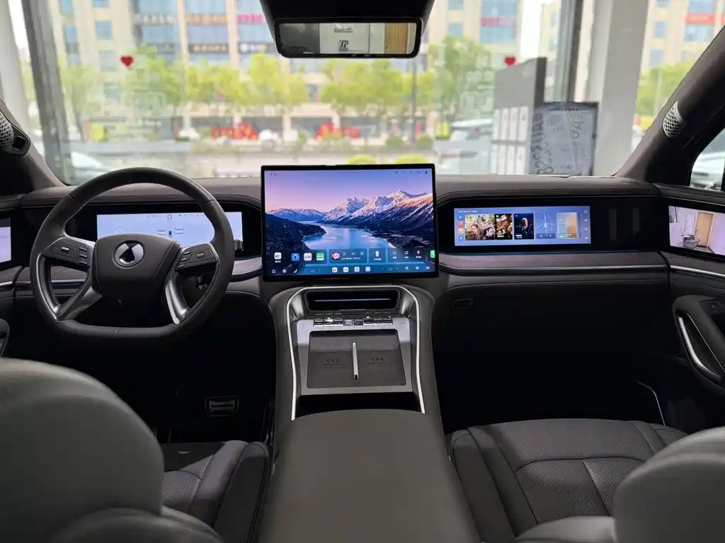 Denza N9 2025 Flagship