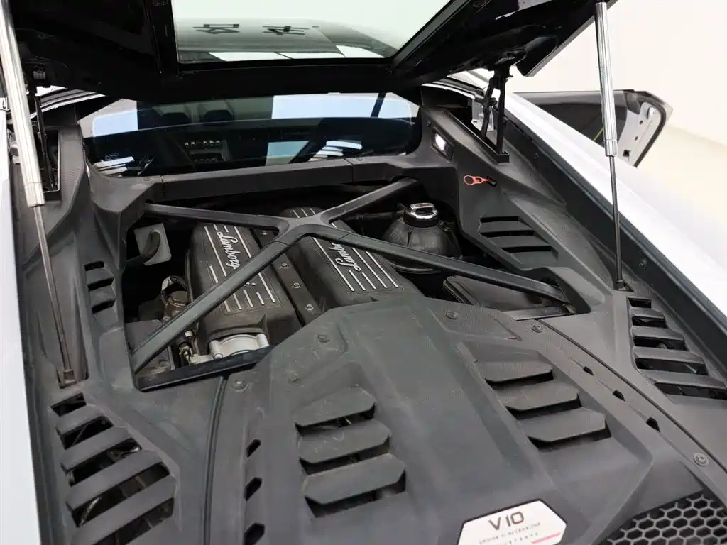 LAMBORGHINI HURACÁN