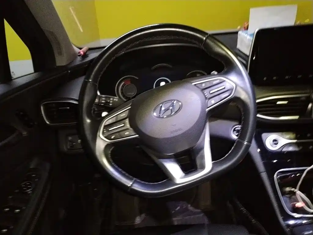 Hyundai Santa Fe — миниатюра 6
