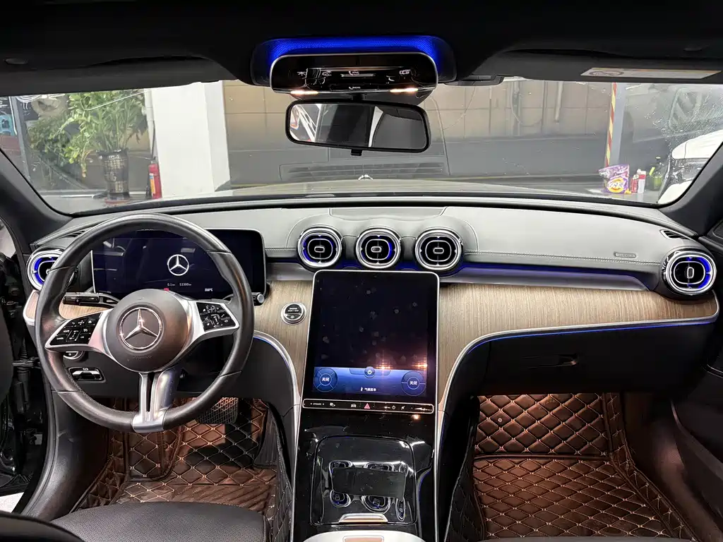 Mercedes-Benz C-Class — миниатюра 5