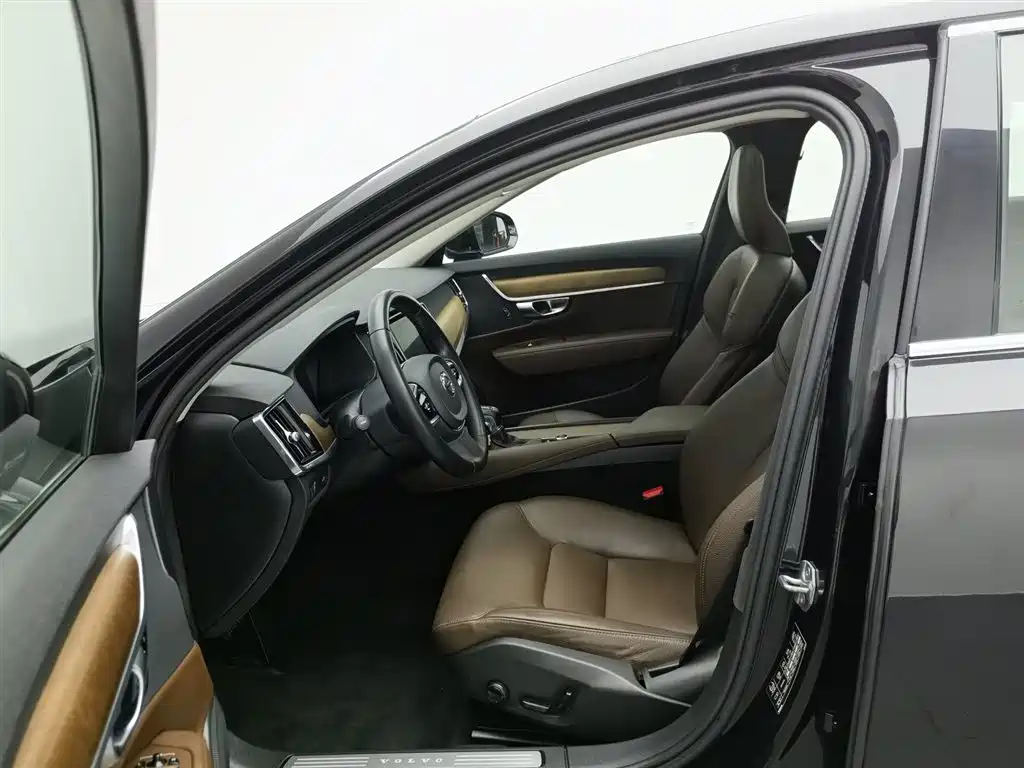 Volvo S90 2019 T5