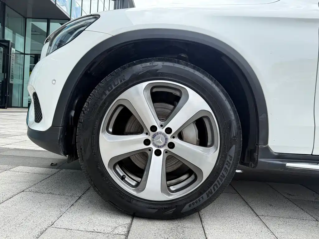 Mercedes-Benz GLC — миниатюра 10