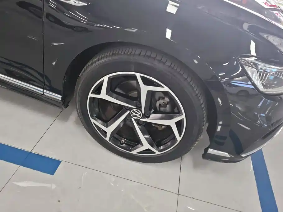 Volkswagen Magotan — миниатюра 6