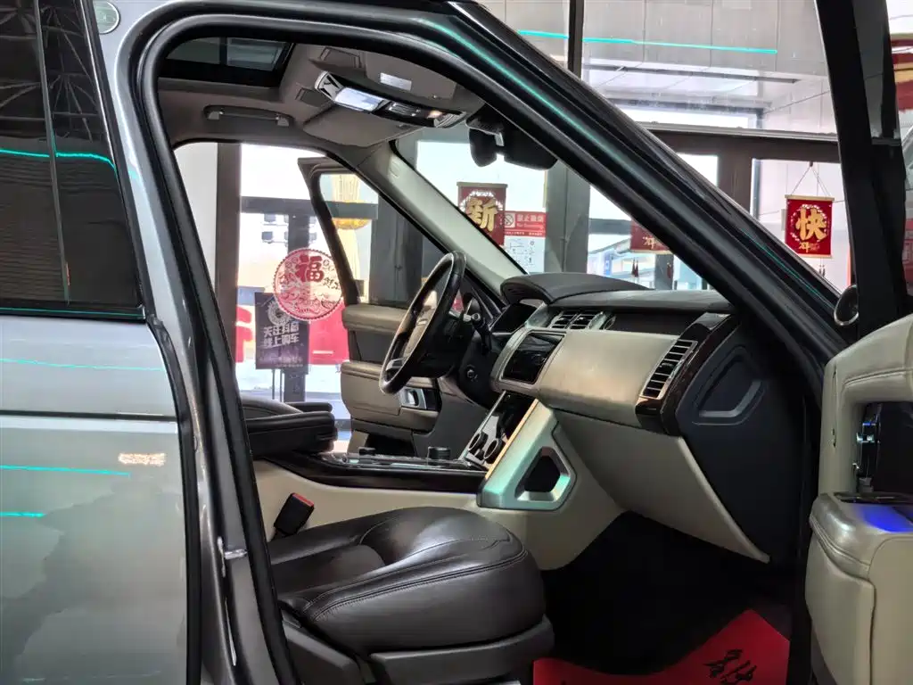 LAND ROVER RANGE ROVER