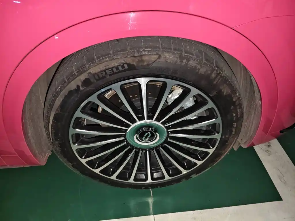 AITO AITO M8 — миниатюра 8